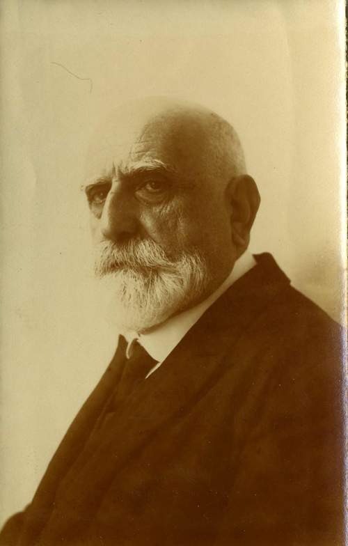 Retrat del Dr. Jaume Ferran Clua, ca. 1920.